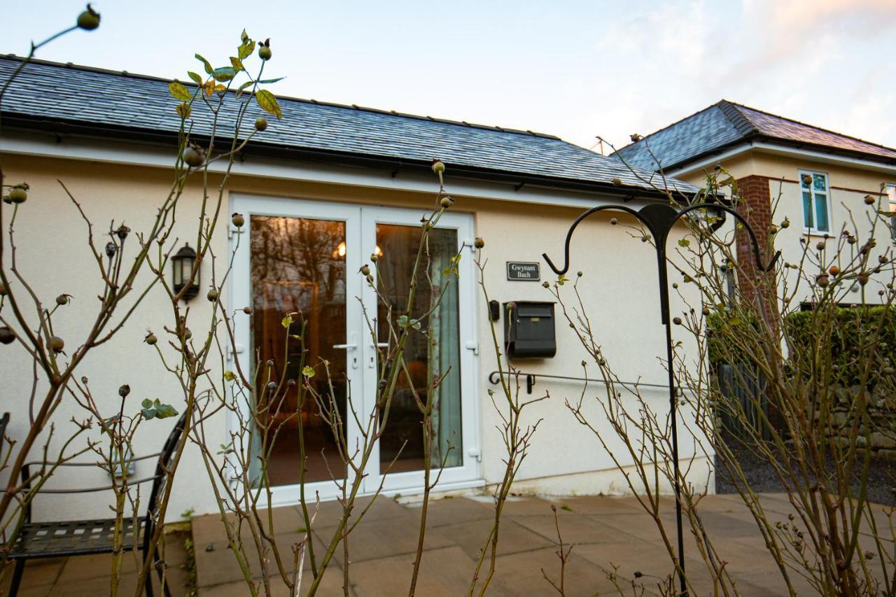 Gwynant Bach - Cosy 2 Bed Bungalow Cottage In Snowdonia National Park, Conwy, North Wales Exterior foto