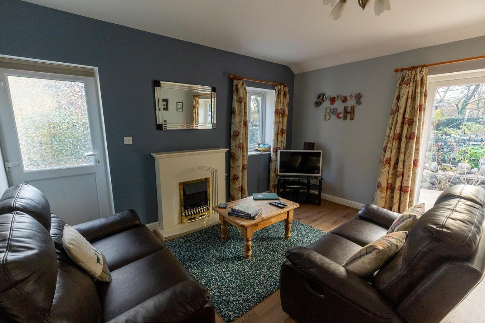 Gwynant Bach - Cosy 2 Bed Bungalow Cottage In Snowdonia National Park, Conwy, North Wales Exterior foto